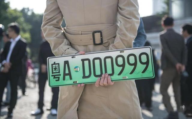能純電跑也能秒變性能車(chē)，20多萬(wàn)買(mǎi)輛“綠牌”<a class='link'  target='_blank'>SUV</a>簡(jiǎn)直賺翻