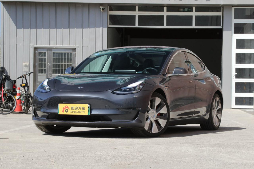 国产车真不行？国产Model 3对比小鹏P7/比亚迪汉EV