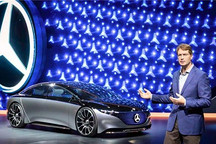 奔驰内燃机辟谣背后，曾经模糊不清的电动化时代似乎越来越清晰了