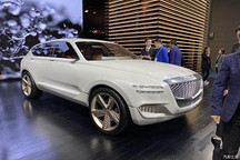 2019進(jìn)博會(huì)：捷尼賽思GV80概念車(chē)首發(fā)