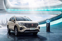 换挡如何不顿挫？荣威RX5 eMAX先进电控换挡技术，打消驾驶舒适性困扰