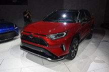 或?qū)⑹潜?？豐田RAV4 PHEV國產(chǎn)實錘