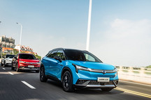 Model X大热、奥迪e-tron入局， 纯电豪华SUV的江湖到底拼什么？