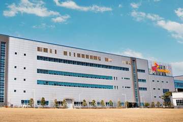 SK Innovation全球范圍內(nèi)擴建電池工廠 在美國和匈牙利提高產(chǎn)能