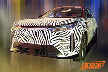 量產(chǎn)內(nèi)飾曝光 一汽奔騰C105量產(chǎn)版諜照