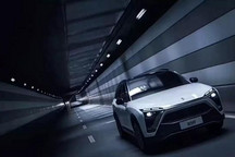 全新蔚來(lái)汽車(chē)ES8 豪華與科技并存 李斌這次真的穩(wěn)了