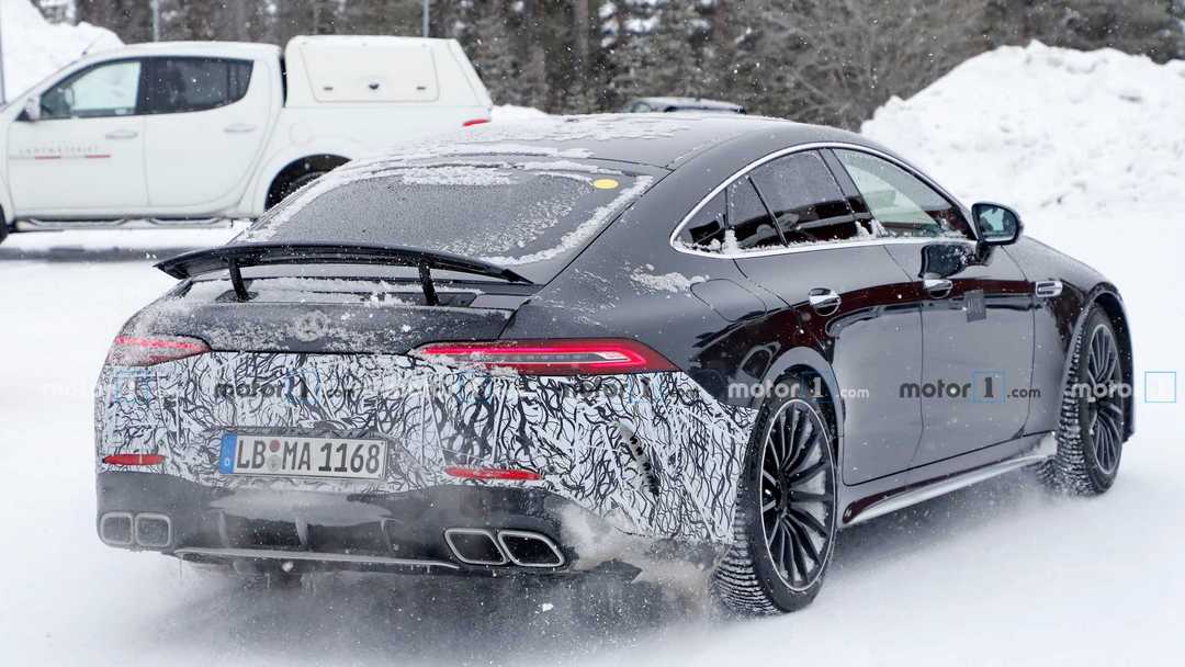 mercedes-amg-gt-73-four-door-spy-photos (1).jpg