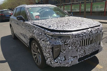 續(xù)航超600km全尺寸純電SUV 紅旗E115路試諜照曝光