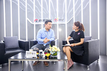 专访合众常冰：除了透明A柱和五块屏，哪吒U还有什么看点？