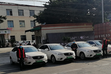 北汽新能源轻享出行在成都交付防疫一线无偿用车