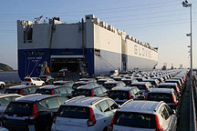 新能源車企“出?！毕破鹫衅笩?，脈脈網(wǎng)友：找準(zhǔn)優(yōu)勢(shì)再入局