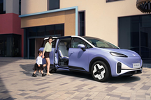 上海車展“擁抱汽車行業(yè)新時(shí)代” 極狐考拉擁抱場(chǎng)景化造車