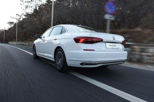 比纯电车靠谱 比燃油车省油 这3款家轿油耗不到2L