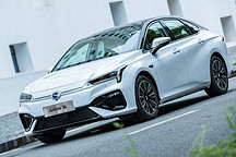 实测国货广汽Aion S 续航500+km能否单挑特斯拉？