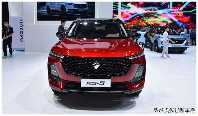 車市驚雷：余承東一個動作，正式宣告華為入局汽車產業鏈！