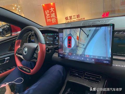 比亚迪汉7月10日会上市吗？广西网友看实车后，惊喜：比奔驰舒服