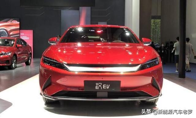 比亞迪被豪華品牌盯上了：瑪莎拉蒂員工，到比亞迪展臺(tái)，研究漢