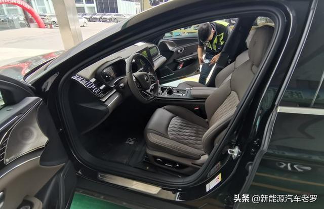 不可思議！比亞迪漢輔助駕駛太強(qiáng)了！濟(jì)南車主：跑高速可放開雙手