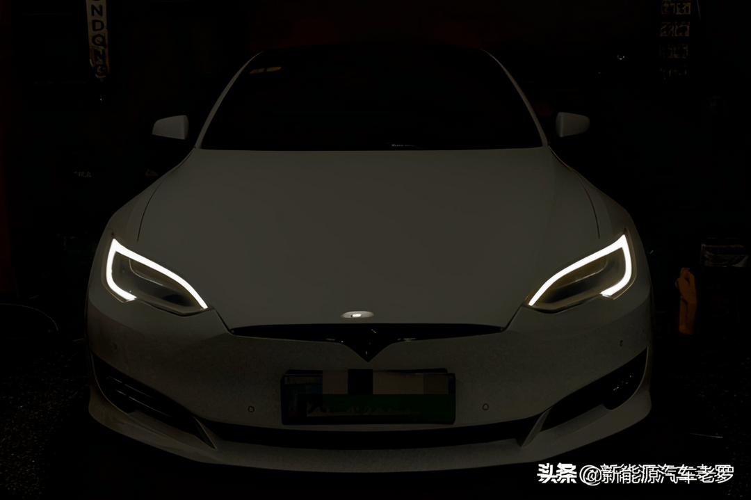 “壞鯰魚(yú)”特斯拉：賣(mài)得越多，對(duì)我國(guó)新能源汽車(chē)發(fā)展的負(fù)面越大