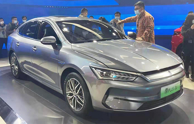 比亞迪海豚剛上市！新車海豹參數(shù)就被泄露！比Model 3大，比漢EV快