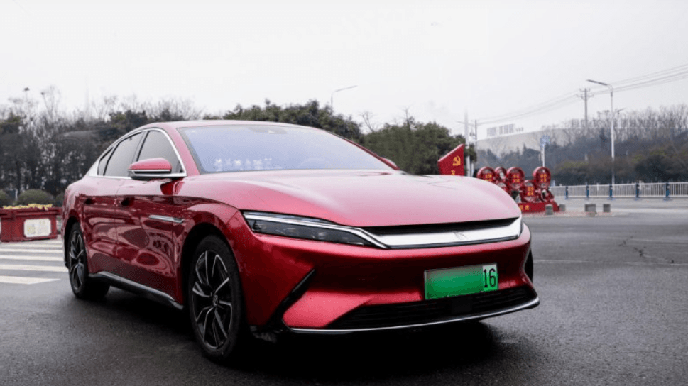 比亞迪海豚剛上市！新車海豹參數(shù)就被泄露！比Model 3大，比漢EV快