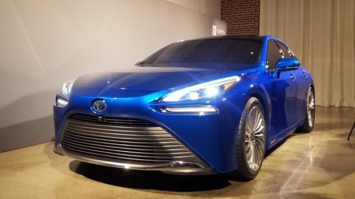 豐田發(fā)布了，最新的氫燃料電池汽車Mirai.jpeg