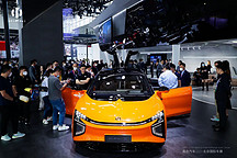 比豪华车更智能，比智能车更豪华，高合HiPhi X刷新我三观