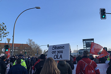 电动化转型的背后，是谁也逃离不了的焦虑