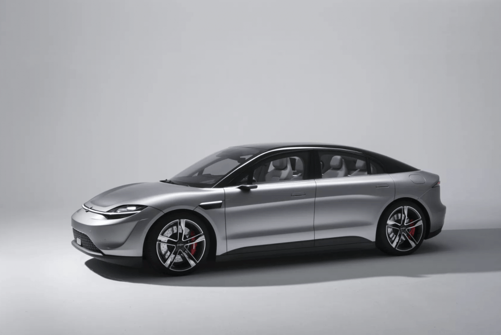 索尼造了個車，其實瞄準的是比造車更大的生意 | CES 2020