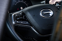 BATH入局，互联网应用上车，智能座舱还能玩出哪些花？