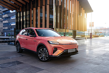 上汽MARVEL R能打嗎？來自傳統(tǒng)車企的智能化反擊