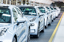 軟硬件免費升級，蔚來老車主調(diào)侃：極氪不講武德