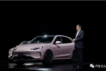 问界M5 EV：说实话，我很难输给Model Y