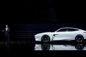 手持吉利全家桶，李书福终于有自己的「王朝系列」