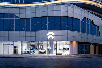 放下“偶像包袱”的蔚来，更值得期待