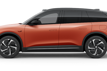 全新蔚来ES6正式上市，售价区间为36.8万—42.6万元。