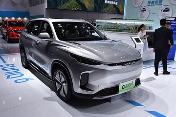 四款車型N種選擇！上汽MAXUS EUNIQ系列車型今日上市
