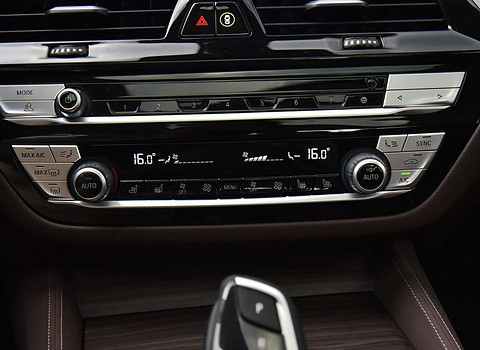 autohomecar__ChcCSV5ltcKAbobJAAWqQ15T7Yc662.jpg
