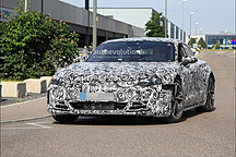 2021款?yuàn)W迪e-tron GT路試諜照曝光！或?qū)?0萬(wàn)美元起售