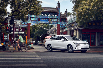 電車嚴(yán)選 | 全新BEIJING-EU5購(gòu)車手冊(cè)！推薦智潮版