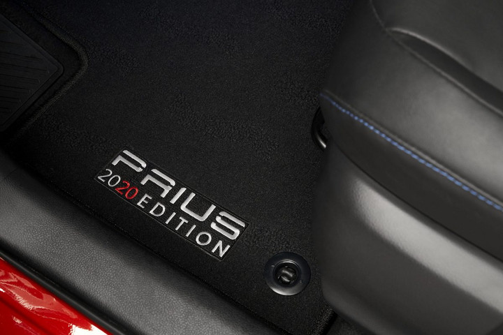 2021-Prius-2020-Edition_008-scaled.jpg
