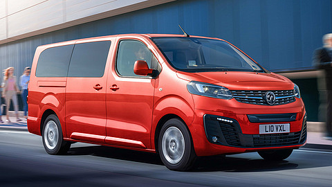 Vauxhall Vivaro-e Life 2020.jpg