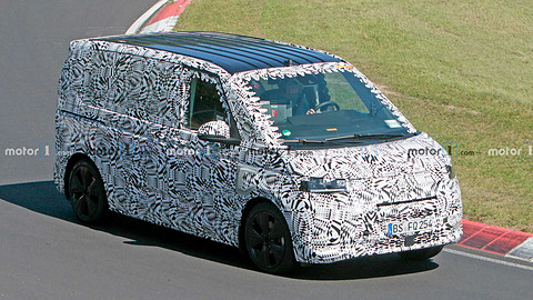 vw-t7-phev-spy-photo (2).jpg