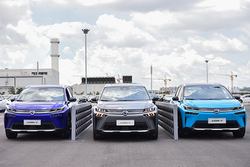 广汽新能源埃安V挑战史上最严苛一键遥控泊车