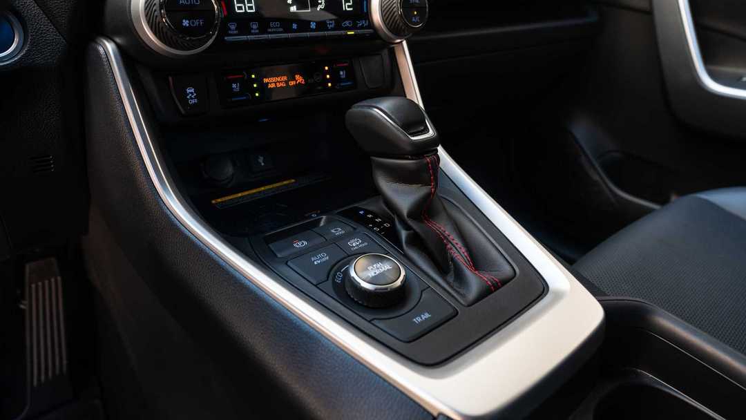 7.4s破百，綜合續航1400km，豐田RAV4榮放上新了
