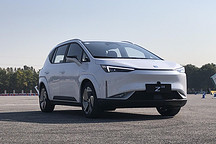 试驾合创Z03：潮智青年的宝藏座驾，诗和远方随手可得