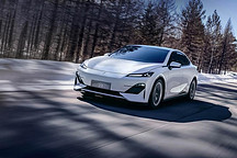 “满电”出发！长安深蓝SL03正式上市，20万级无对手