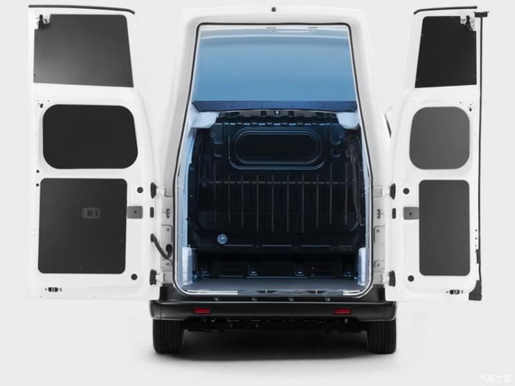 日產(chǎn)(進口) 日產(chǎn)NV200新能源(海外) 2020款 e-NV200 XL Voltia
