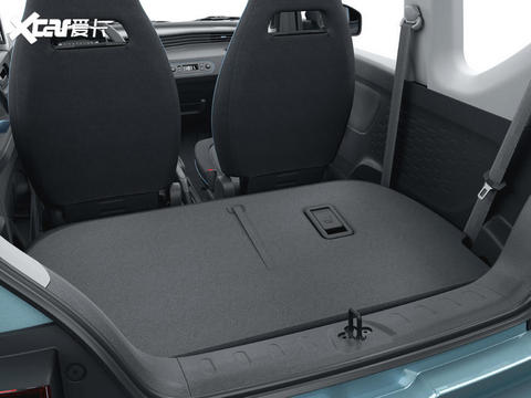 上汽通用五菱2020款全新电动车