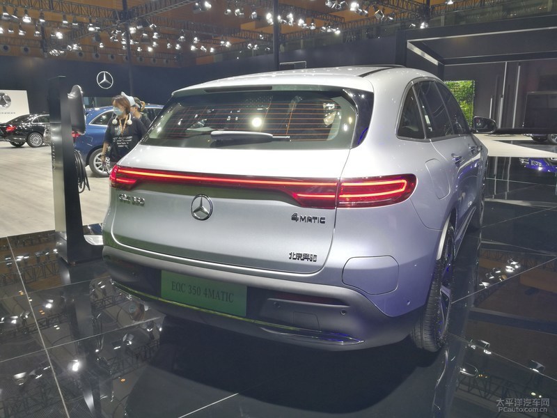 2020粵港澳車展：國(guó)產(chǎn)奔馳EQC350 4MATIC